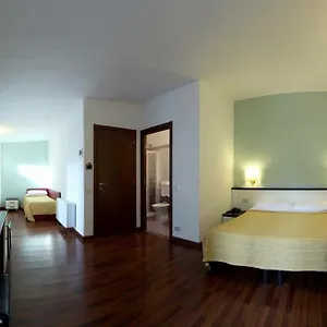 lux-hotel-durante.italymilanhotels.net/
